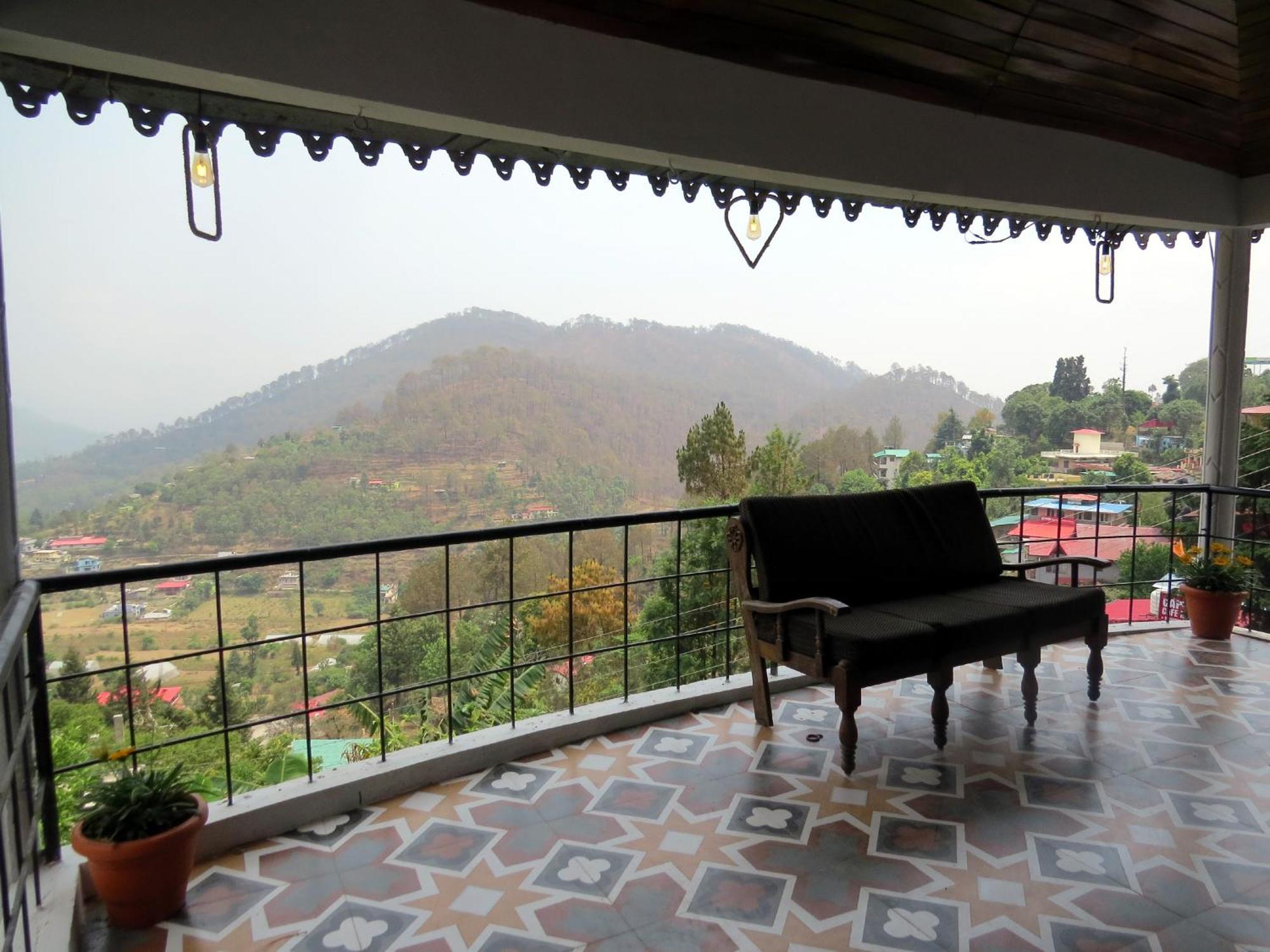 Hotel Haya Palace Nainital Exteriör bild