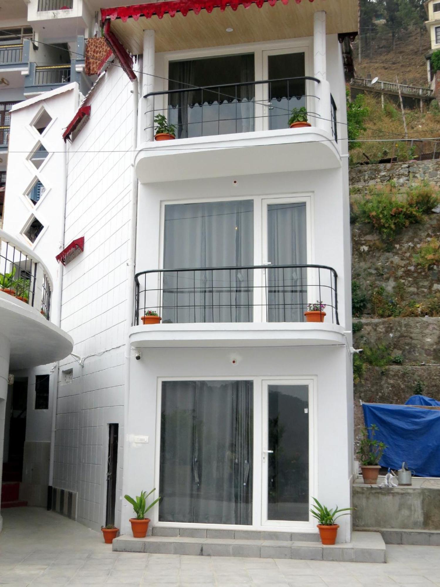 Hotel Haya Palace Nainital Exteriör bild