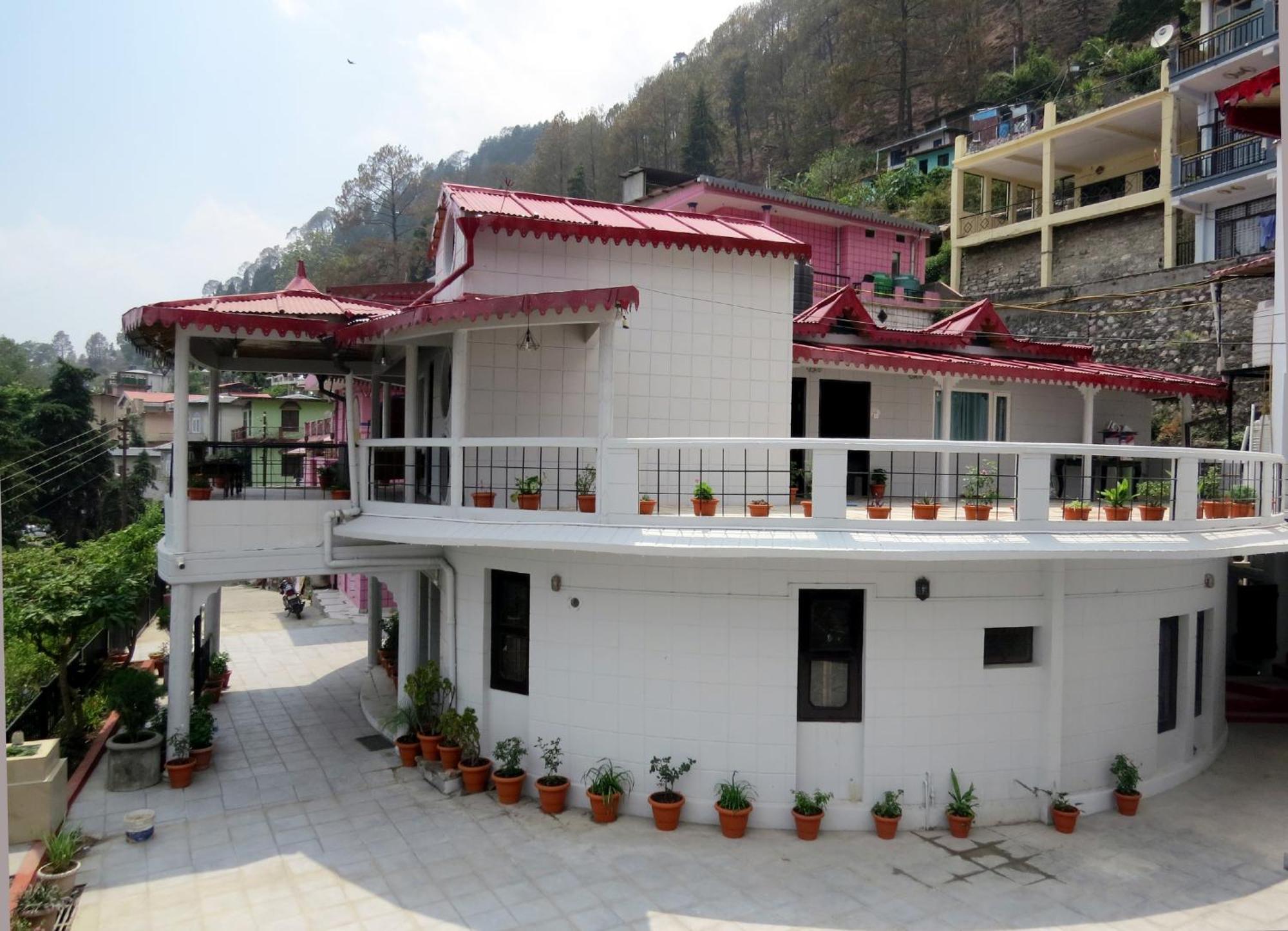 Hotel Haya Palace Nainital Exteriör bild