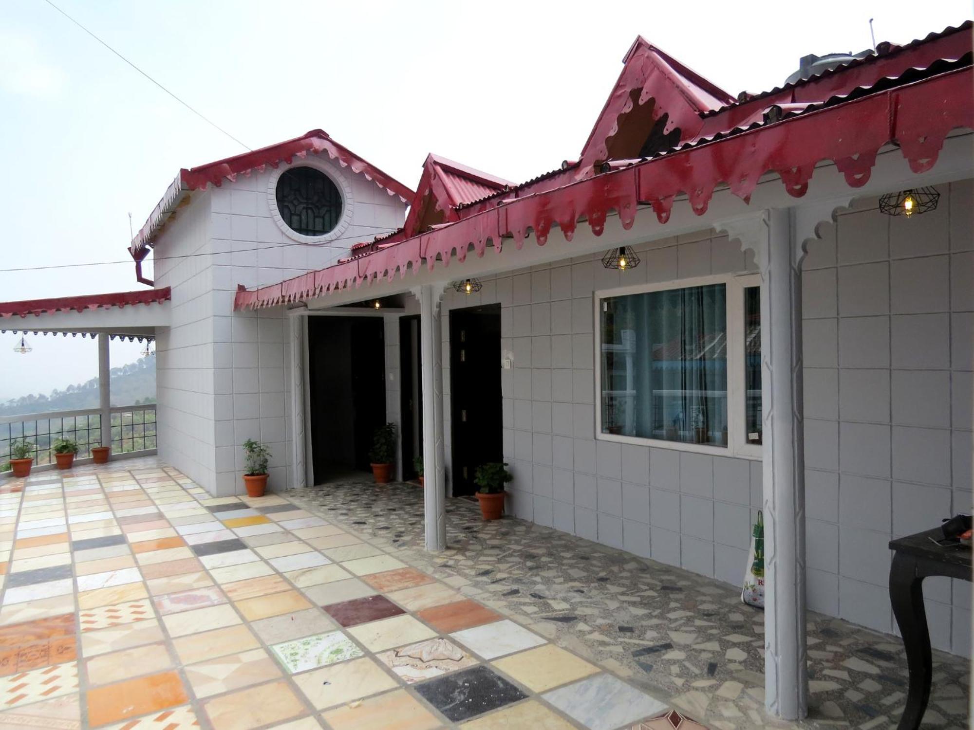 Hotel Haya Palace Nainital Exteriör bild