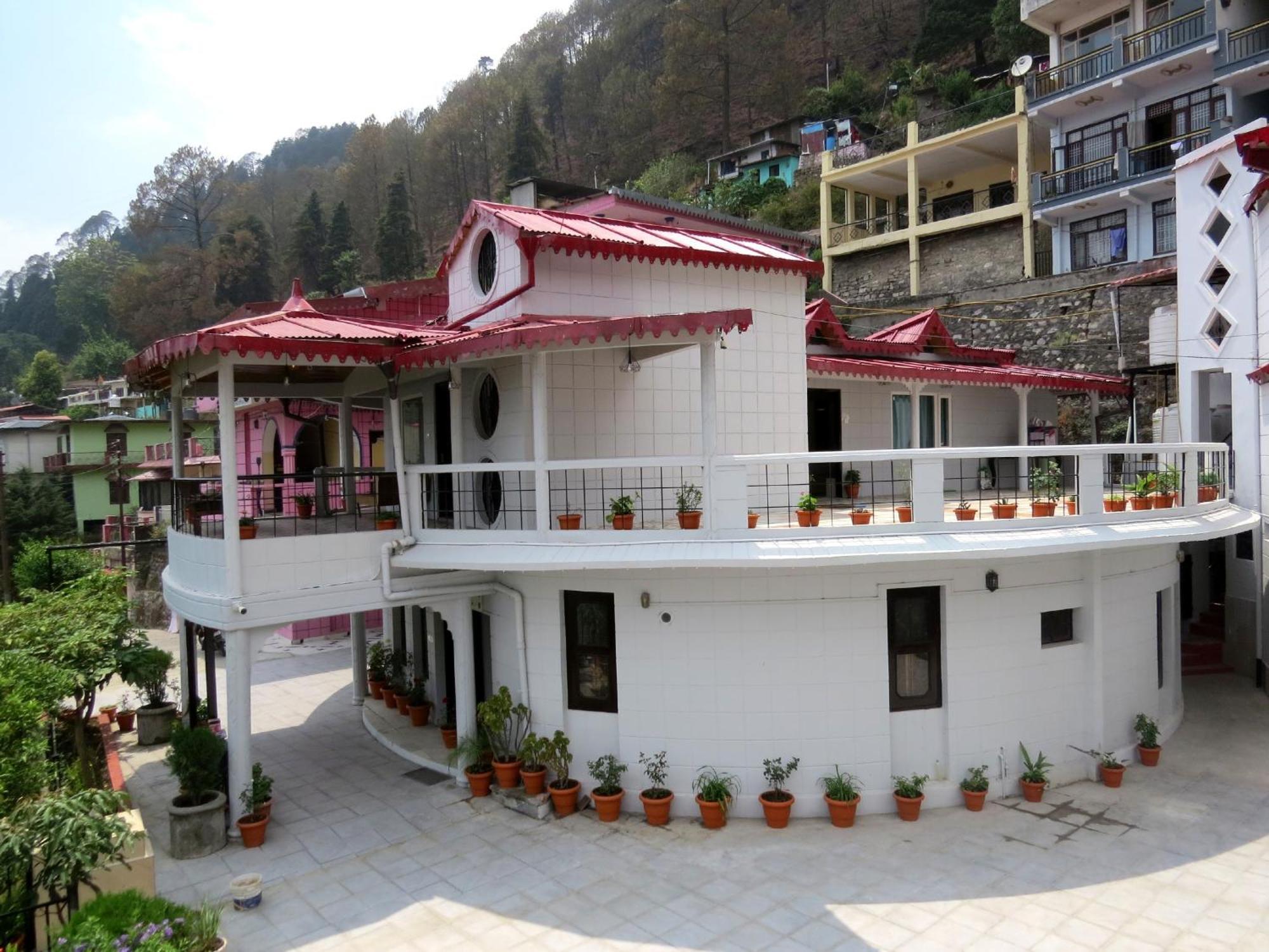 Hotel Haya Palace Nainital Exteriör bild