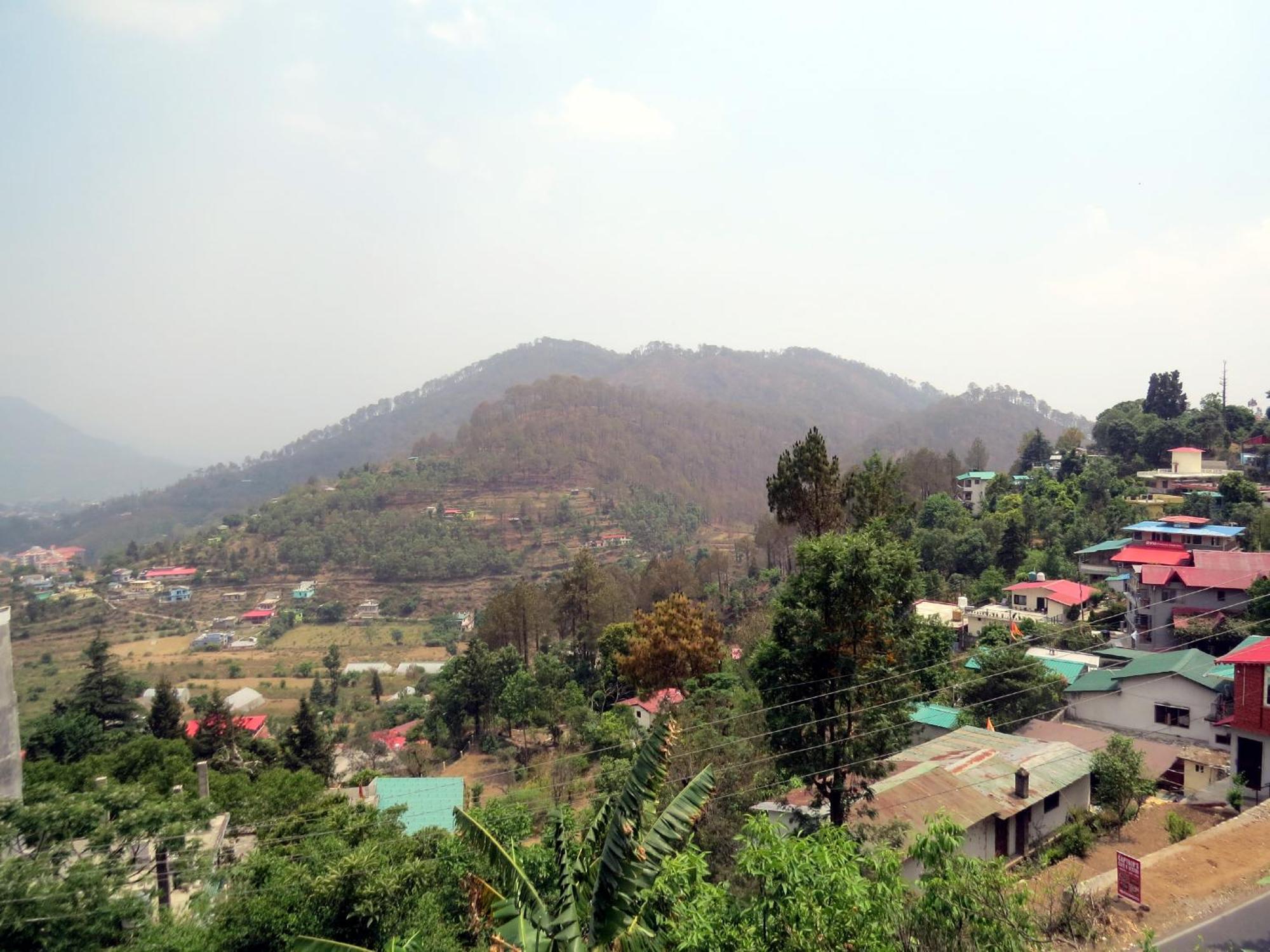 Hotel Haya Palace Nainital Exteriör bild